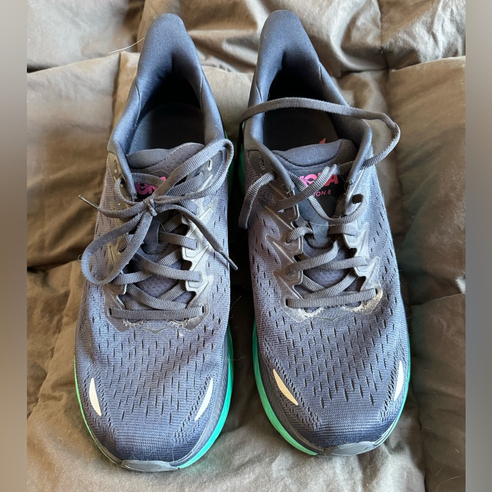 HOKA CLIFTON 8- used